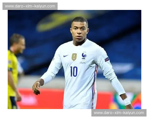 蓝色的史诗:当高卢雄鸡遇见诸神黄昏,法兰西与希腊的终极浪漫博弈 蓝色的史诗:当高卢雄鸡遇见诸神黄昏,法兰西与希腊的终极浪漫博弈